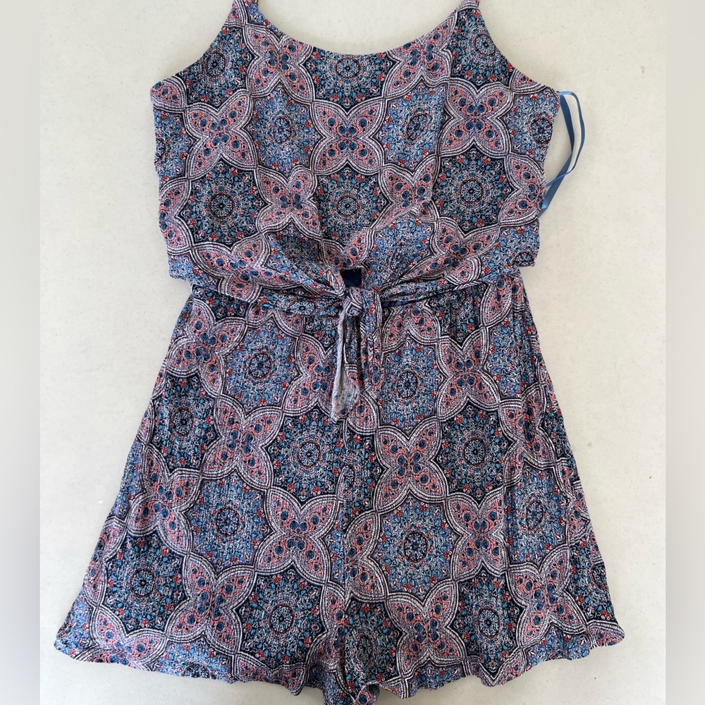 Juniors short romper size Medium